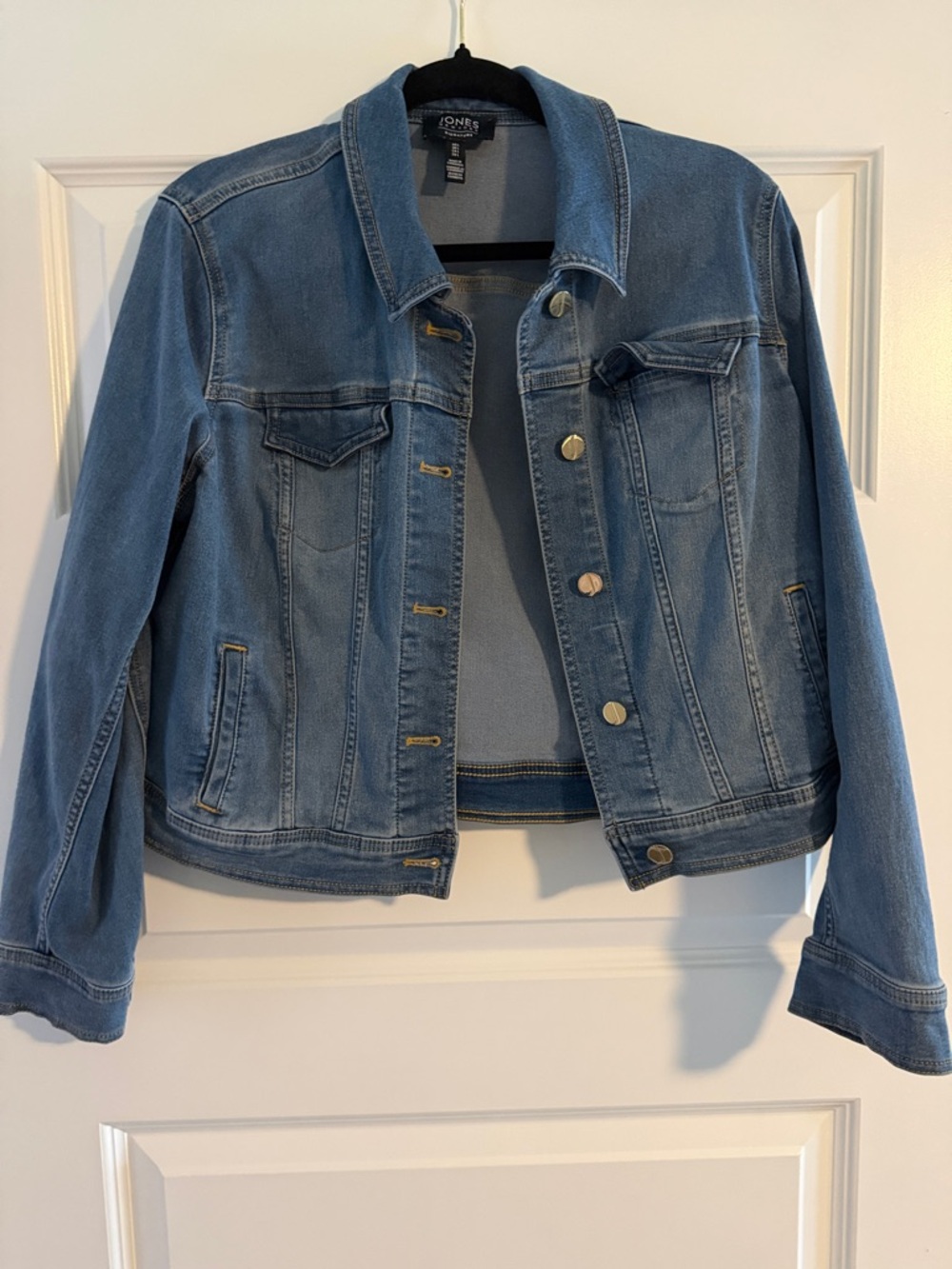 Jones New York  Co. Classic Light Wash Denim Jacket